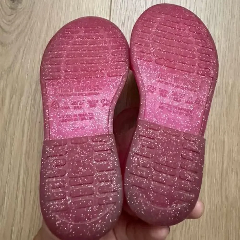 Unbranded pink mini